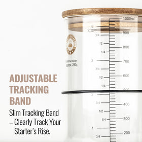 Cozy Bread wide-mouth glass jar simplifies feeding and cleaning.