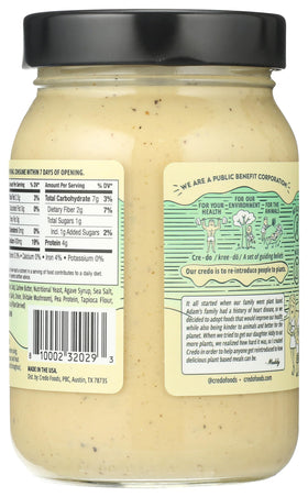 CREDO Roasted Garlic Alfredo pour shows smooth sauce ideal for quick weeknight pasta.
