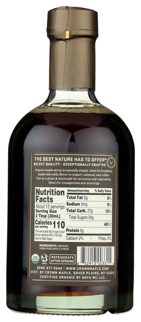 Crown Maple syrup on pancakes highlighting breakfast pairing