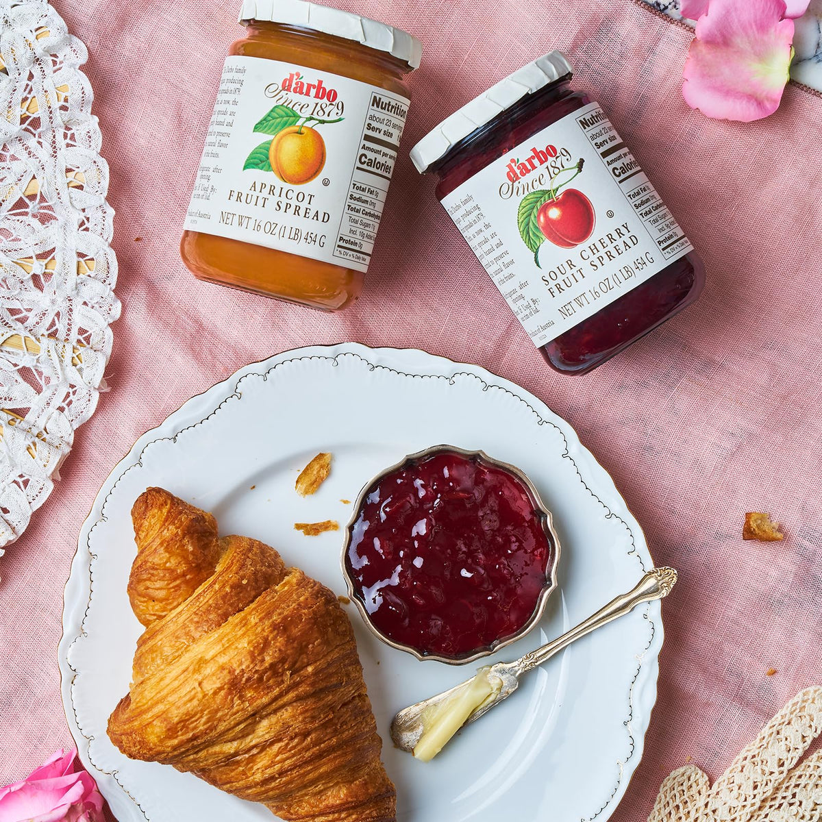 Darbo spread ingredients close-up highlighting simple fruit and sugar
