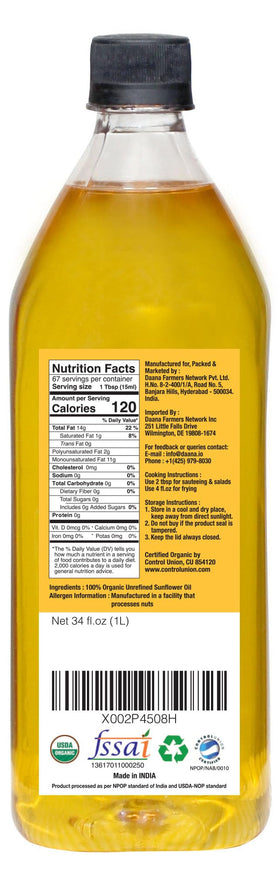 Drizzling DAANA sunflower oil over quinoa salad and roasted veggies