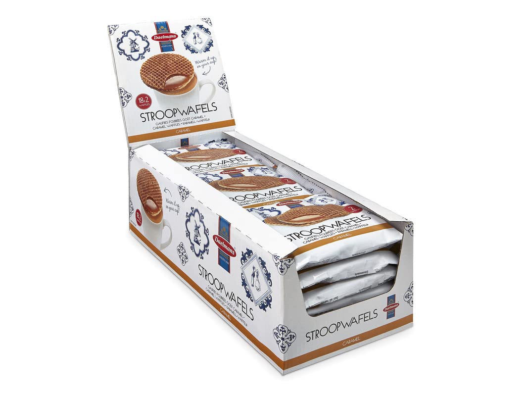 Daelmans caramel-filled wafer closeup reveals creamy center.