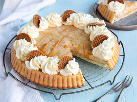 Daelmans Stroopwafels toast to a golden-brown, inviting bite.