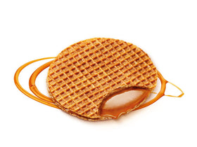 Daelmans wafer slicing view highlights crisp texture.