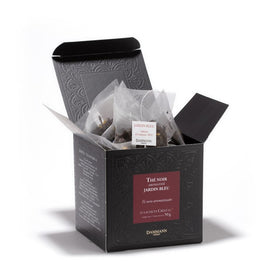 Dammann Frères Jardin Bleu tea bags packaging, premium Paris blend for brewing.