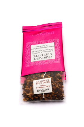 Steeping Nuit d'été releases bright hibiscus aroma for a refreshing evening cup.