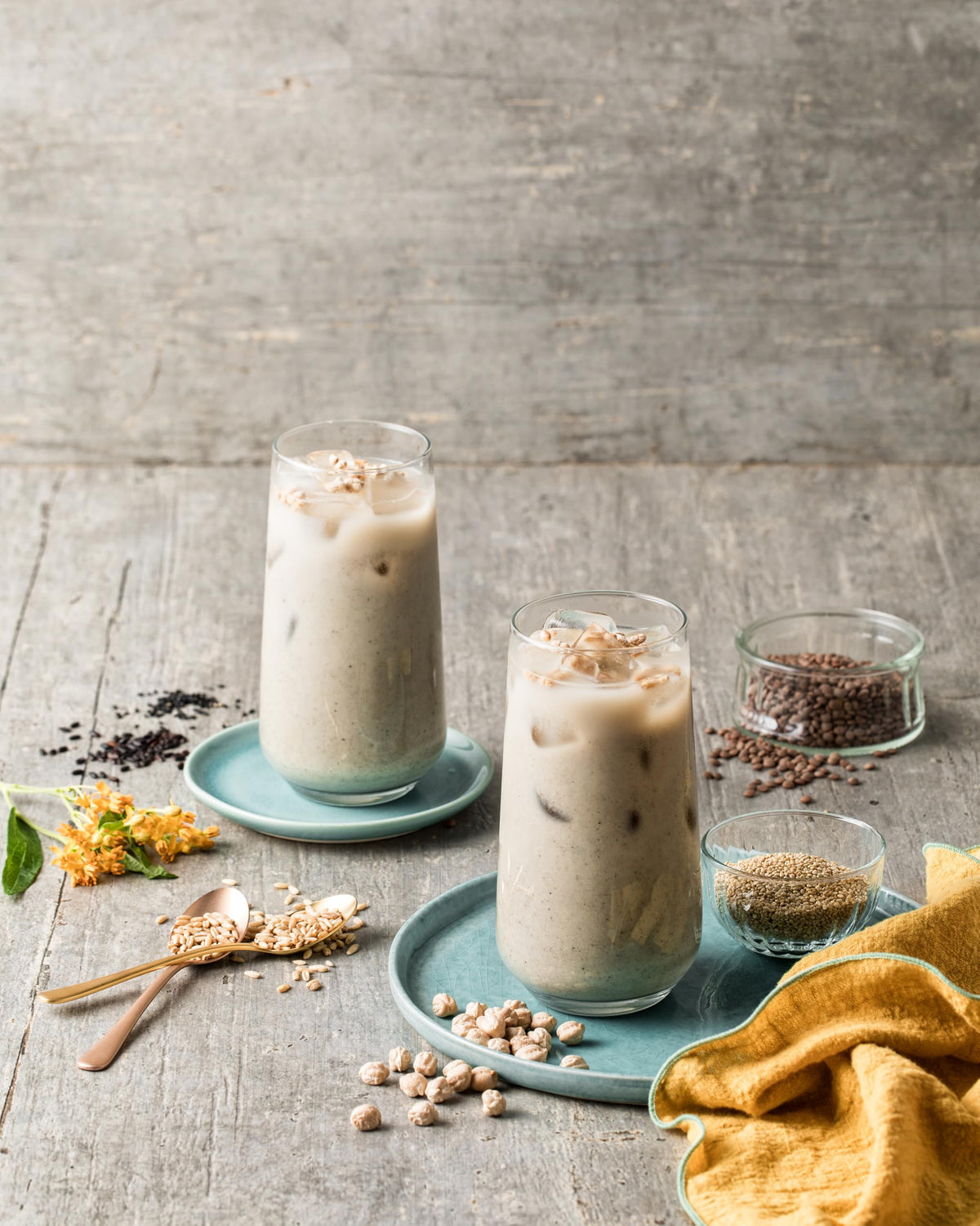 Suitable as a smoothie base with dairy or plant milks.
