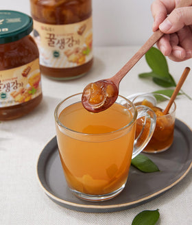 Damtuh ingredients label highlighting natural honey and preserved ginger