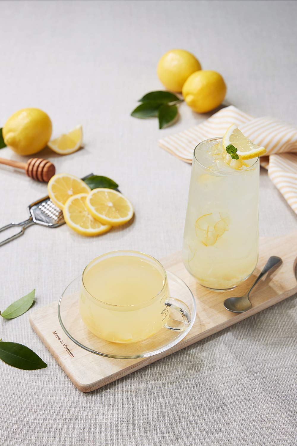 Damtuh marmalade sweetness in sparkling water for a light, refreshing drink.