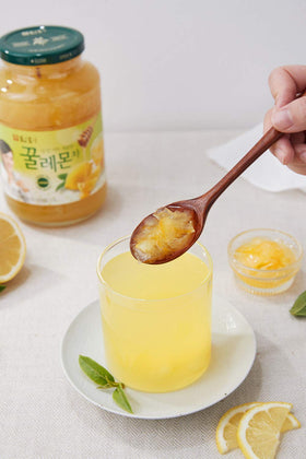 Damtuh marmalade topping on yogurt or oats for a citrus lift.