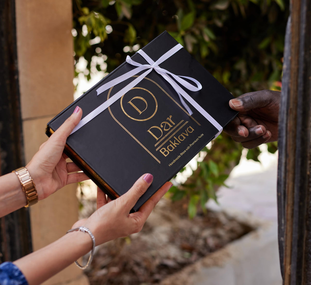 DAR BAKLAVA Nutlava gift wrap, ready for celebrations