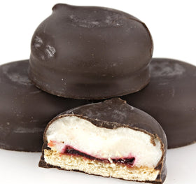 Back view of Dare Raspberry Cookie Whippet 2-pack, convenient treat for sharing.