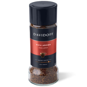 Davidoff Rich Aroma instant coffee jar for a quick, flavorful morning ritual.