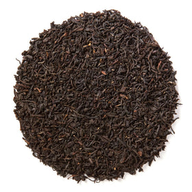 Davidson's Organics English Breakfast cup showing rich aroma and robust flavor.
