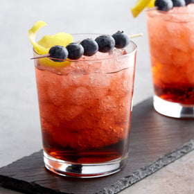 DaVinci Sugar-Free Blueberry Syrup label highlights ingredients and Splenda sweetener.