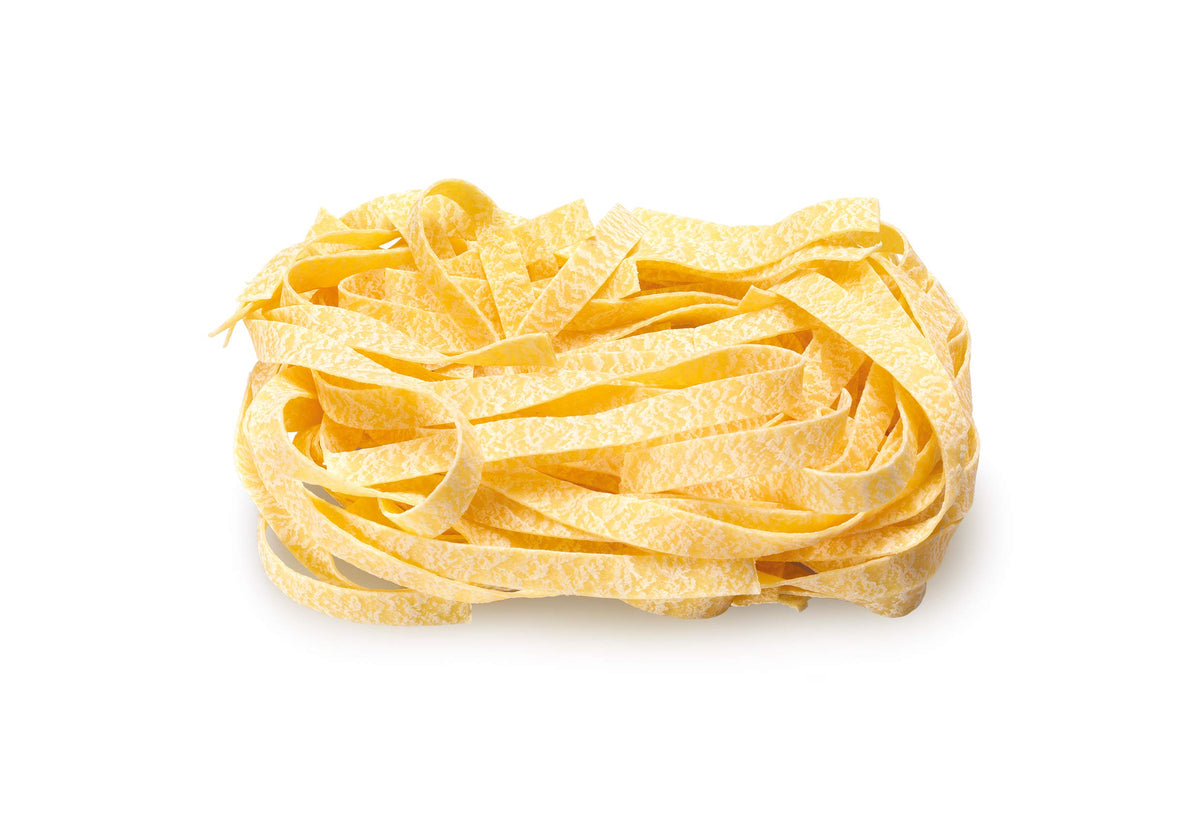 De Cecco Egg Pasta No.103 raw dough with bronze-drawn texture.