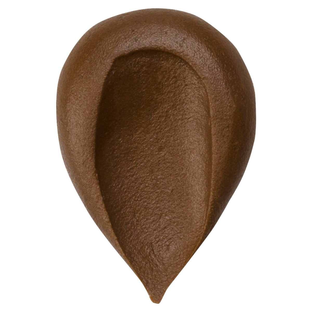 Cake decorated with brown DecoPac color for depth