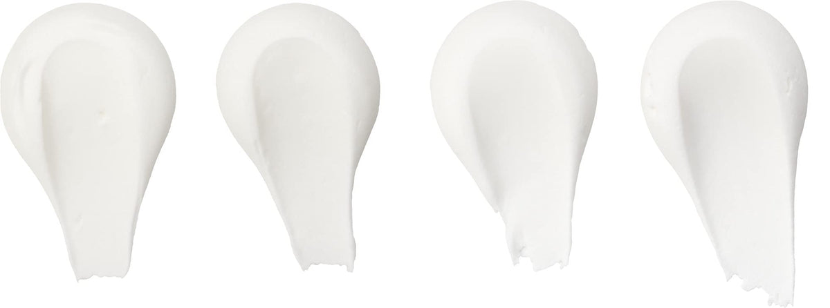 DecoPac pointed-tip bottle enables precise application for icing and decorations.