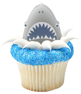 Professional bakers rely on DecoPac blue sprinkles for consistent decorating results.