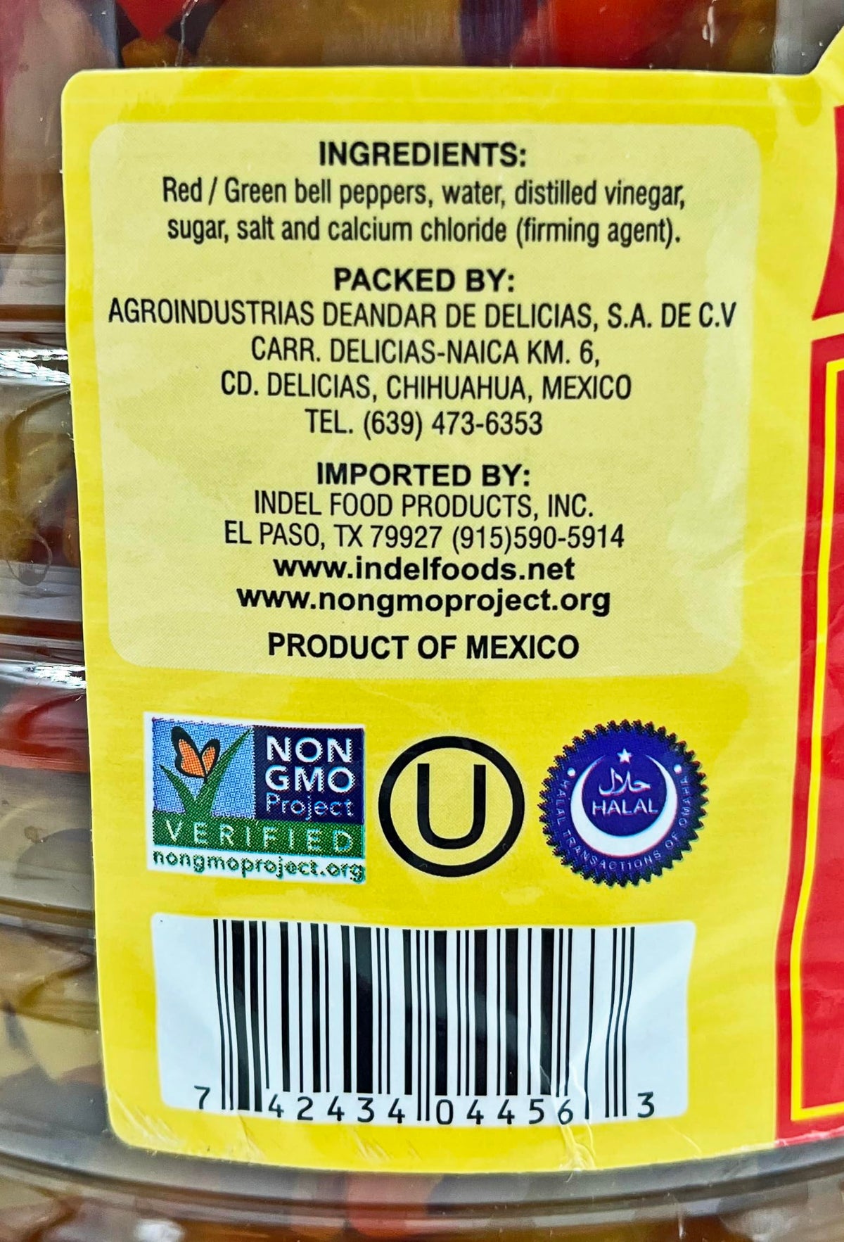 Del Sol sliced cherry peppers as an appealing wine-pairing garnish idea.
