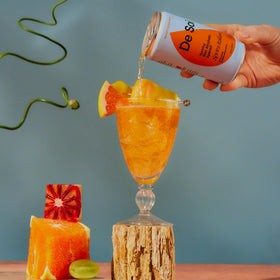 De Soi ready-to-enjoy can, served straight or over ice.