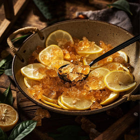 DGYLHBJ amber-hued sugar enhances coffee or hot beverages