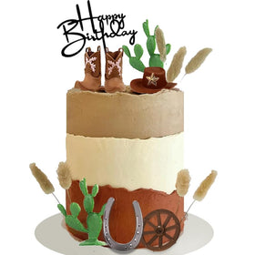 DiDida dried pampas grass accents create a rustic dessert backdrop