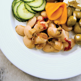Divina Giant White Beans Vinaigrette tin side – perfect pantry staple for meals