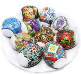 Diximus sleeves featuring Gzhel patterns for pysanky-inspired eggs
