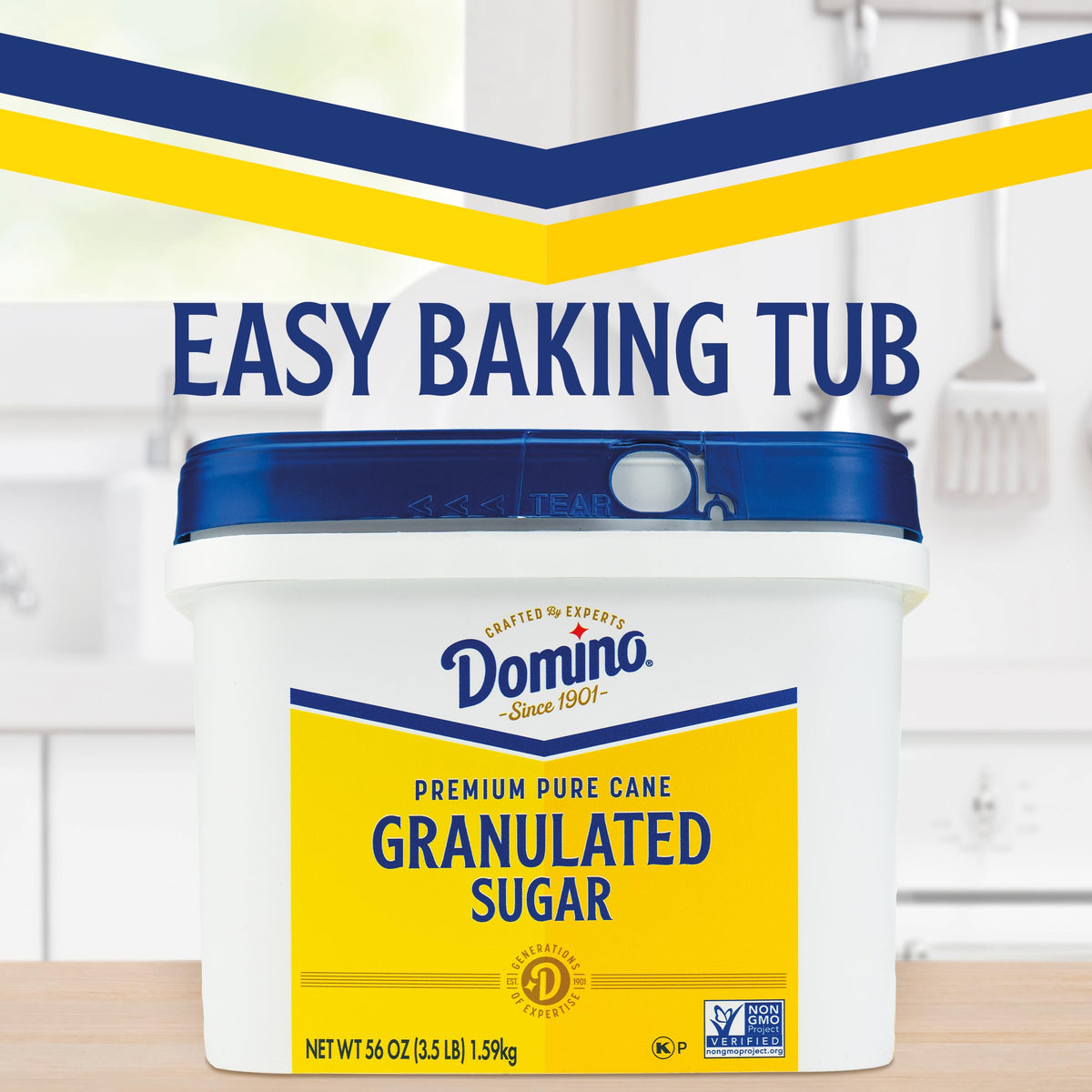 Wide-opening tub facilitates easy scooping and precise measuring.