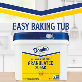 Wide-opening tub facilitates easy scooping and precise measuring.