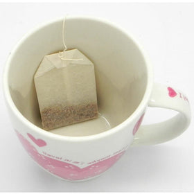 Dongsuh Brown Solomons Seal tea steaming cup showcases inviting aroma and comforting warmth.