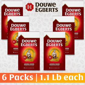 Douwe Egberts Aroma Rood ground coffee ready for brewing.