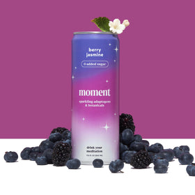 Moment-berry-jasmine aroma closeup showcases refreshing taste and soothing ambiance.