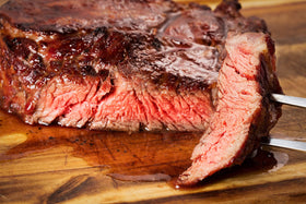 DryAgingWraps no-sealer-needed feature highlighted for easy setup.
