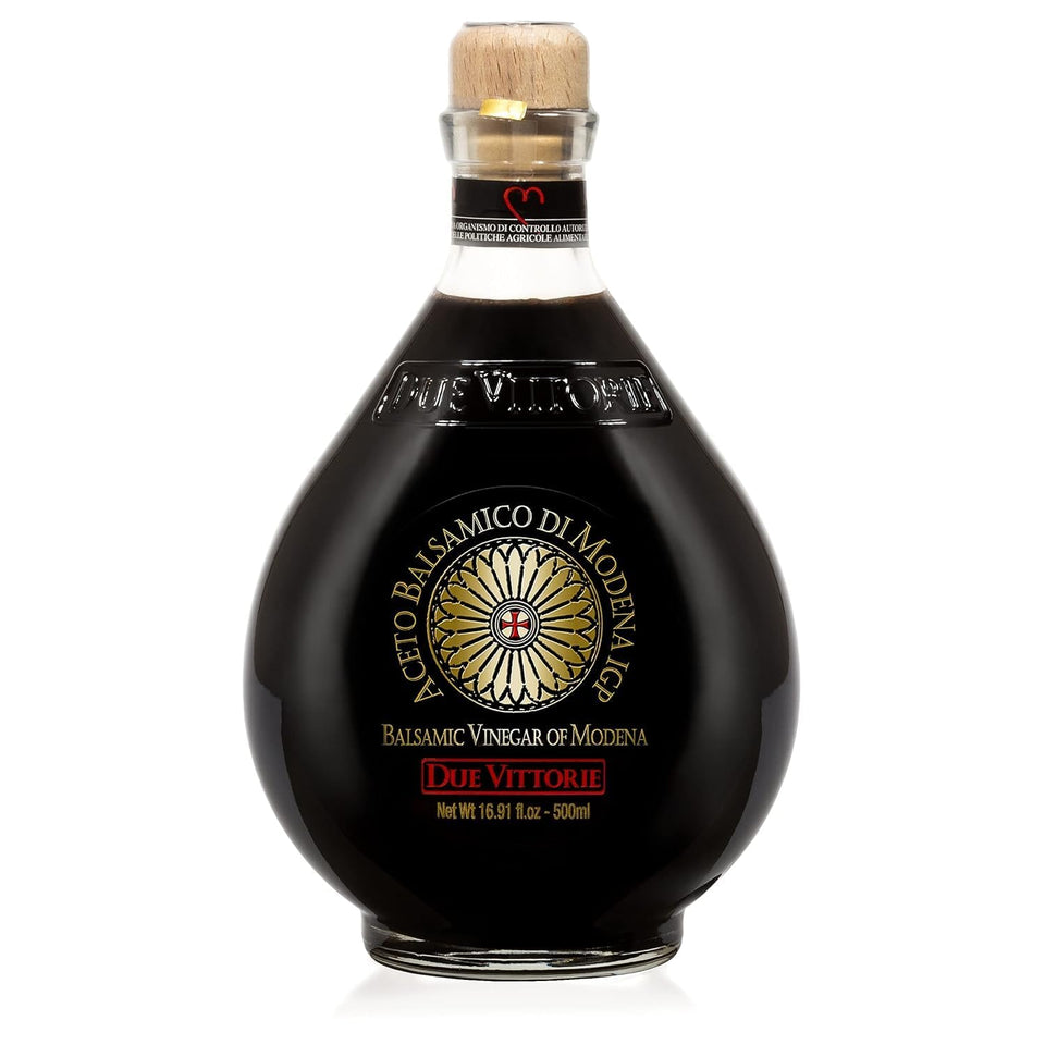 Due Vittorie Oro Gold balsamic bottle pour showing versatility in flavor enhancement