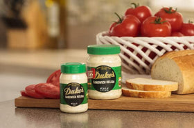 DUKE'S Sandwich Relish jar close-up label emphasizes tangy, crisp mix ideal for burgers.
