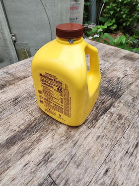 DurbaLife bottle side view highlights lemon gel infusion and smooth texture.