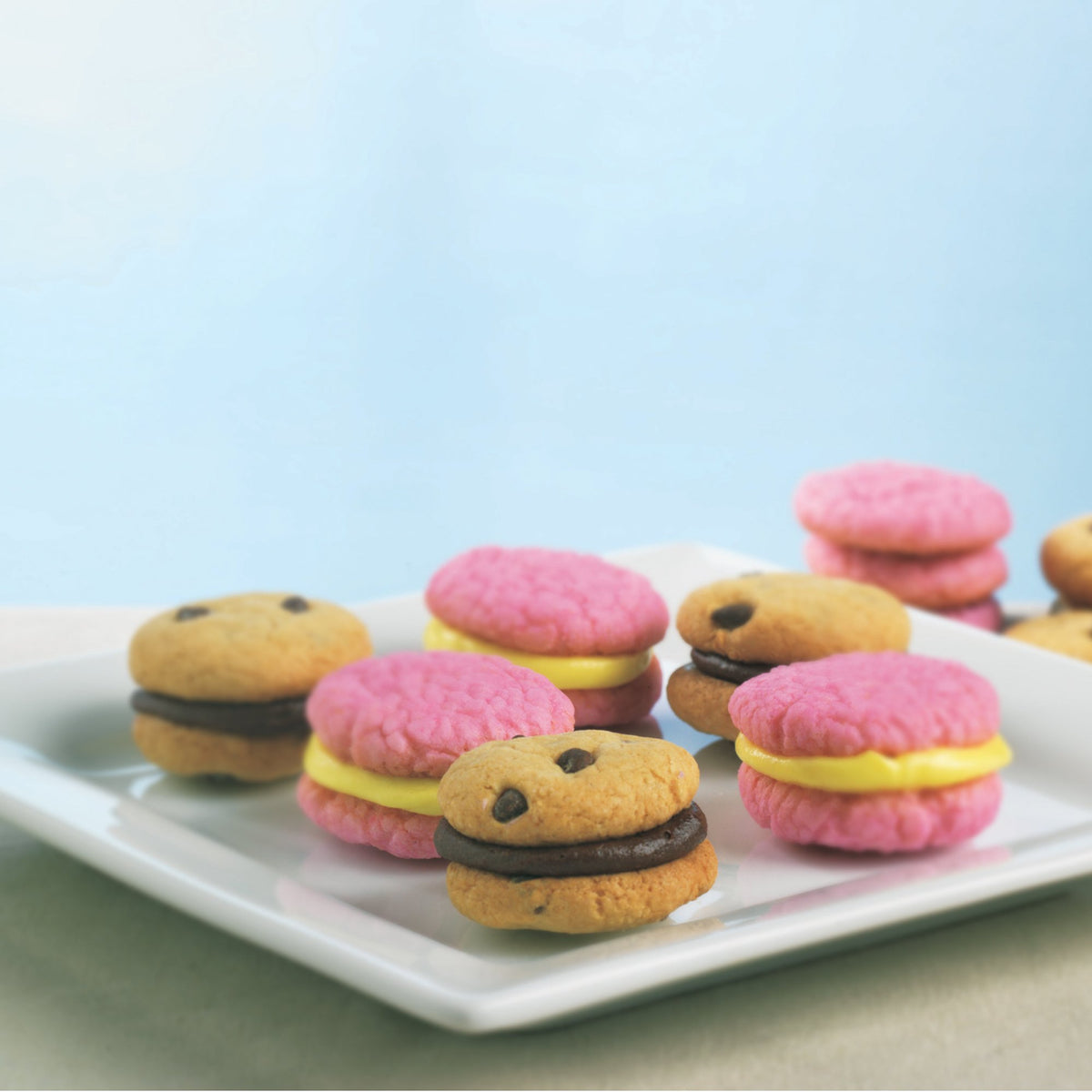 Easy-Bake Ultimate Oven pink sugar cookies refill for imaginative, tasty treats