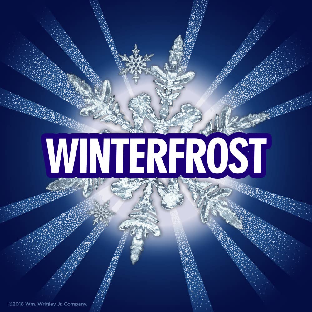Eclipse Winterfrost gum piece closeup highlights crisp outer shell and minty core.