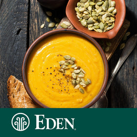 Snack plate with Eden seeds ideal for parties and gatherings.