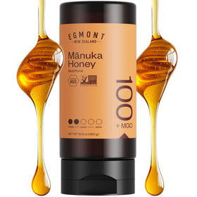 Egmont Honey Manuka bottle pour demonstrates controlled flow for mess-free daily use.