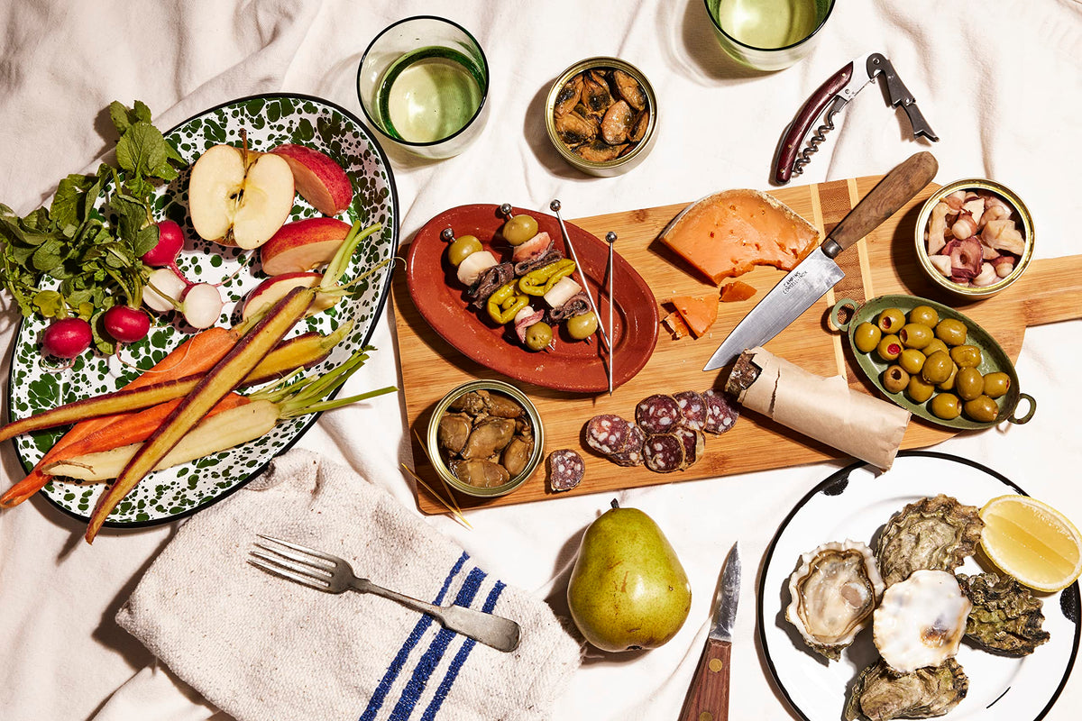 Ekone Original smoked oysters served on plate, ready-to-eat snack or topping.