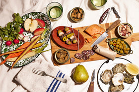 Ekone Original smoked oysters served on plate, ready-to-eat snack or topping.