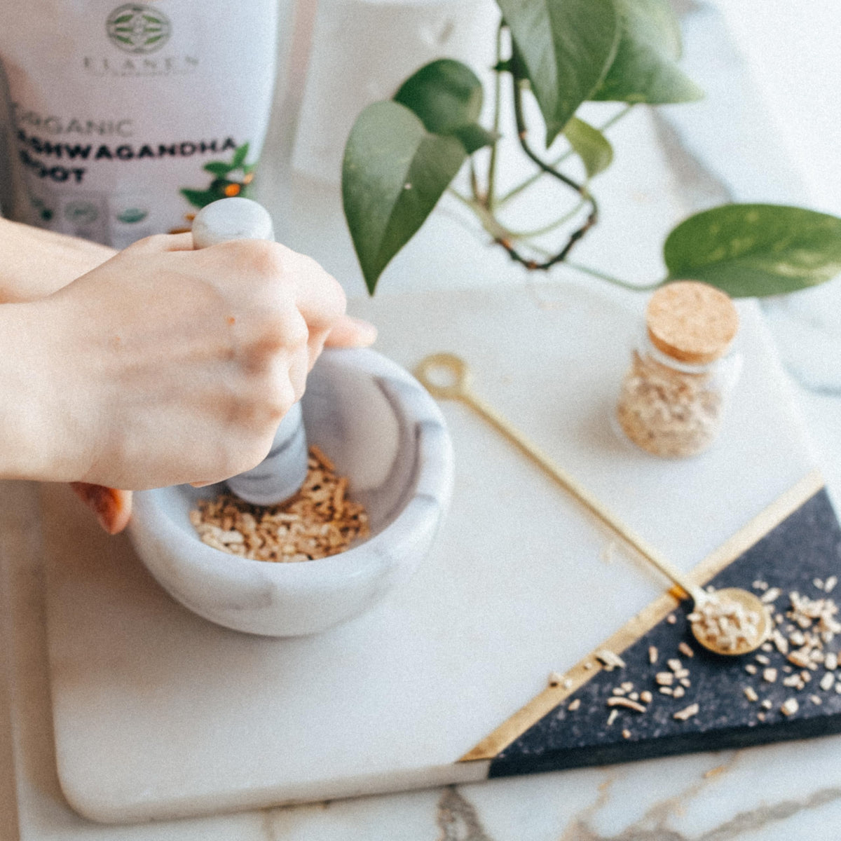 Elanen Naturals root grown in India with earthy aroma and strong flavor.