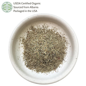 Elanen Naturals horsetail tea being steeped with earthy aroma