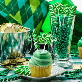 EORA lollipop cake-decorations enhance desserts with color and sweetness.