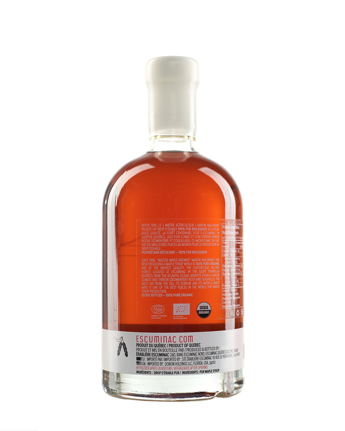 Escuminac maple syrup drizzle over dessert, glossy glaze for pastries.
