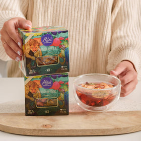 Everglobe Alibú dried fruit tea sachets ready for quick hot or cold brews.