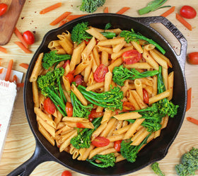 EXPLORE CUISINE Plate of penne with tomato sauce, quick nutritious dinner.